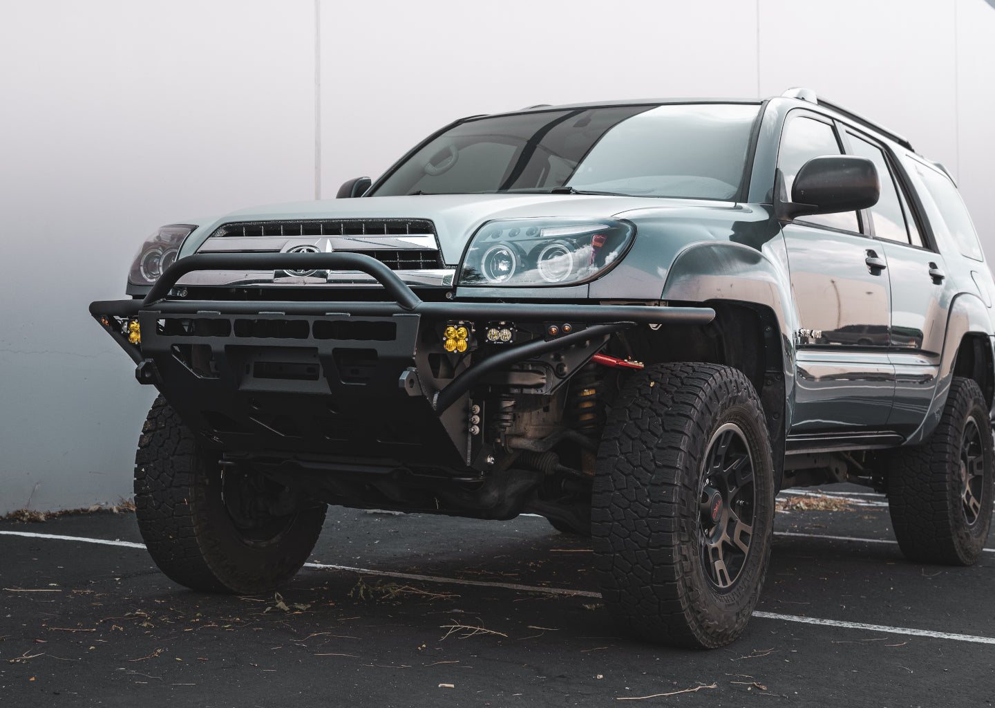 2003-2005 4Runner Hybrid Front Bumper