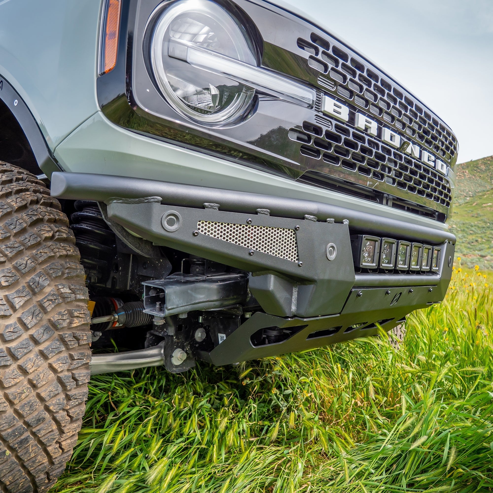 2021+ Ford Bronco Baja Tubular Front Bumper & Skid Plate - Turn Offroad