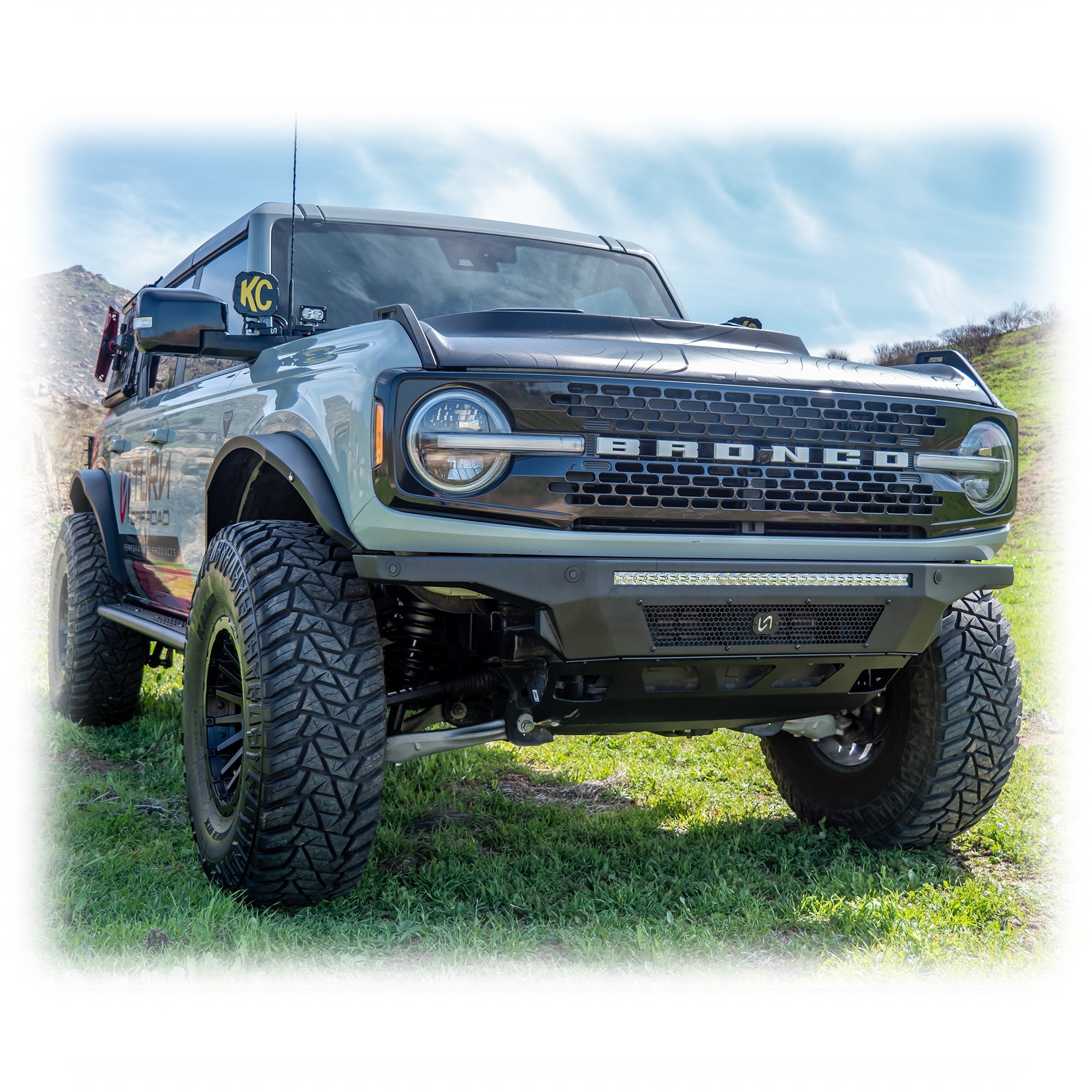 2021+ Ford Bronco Hyperlyte Front Bumper & Skid Plate - Turn Offroad