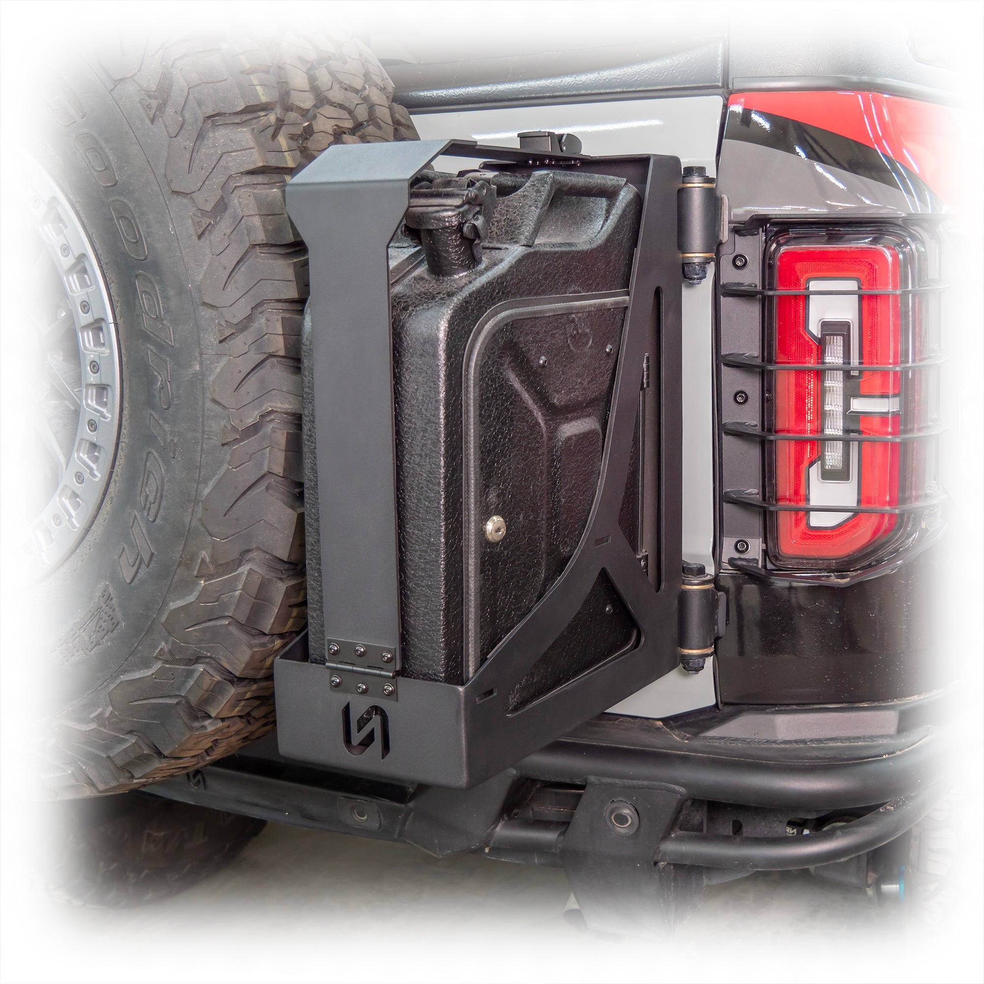 2021+ Ford Bronco Tailgate Jerry Can Mount - Turn Offroad