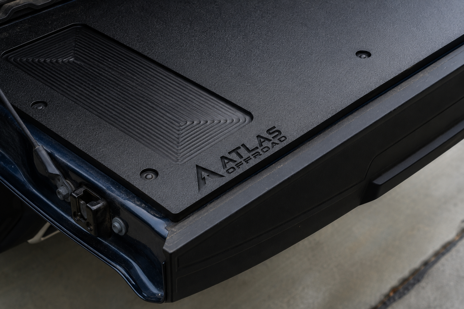 Atlas x Mountain Hatch Tailgate Table | 19+ Silverado/Sierra