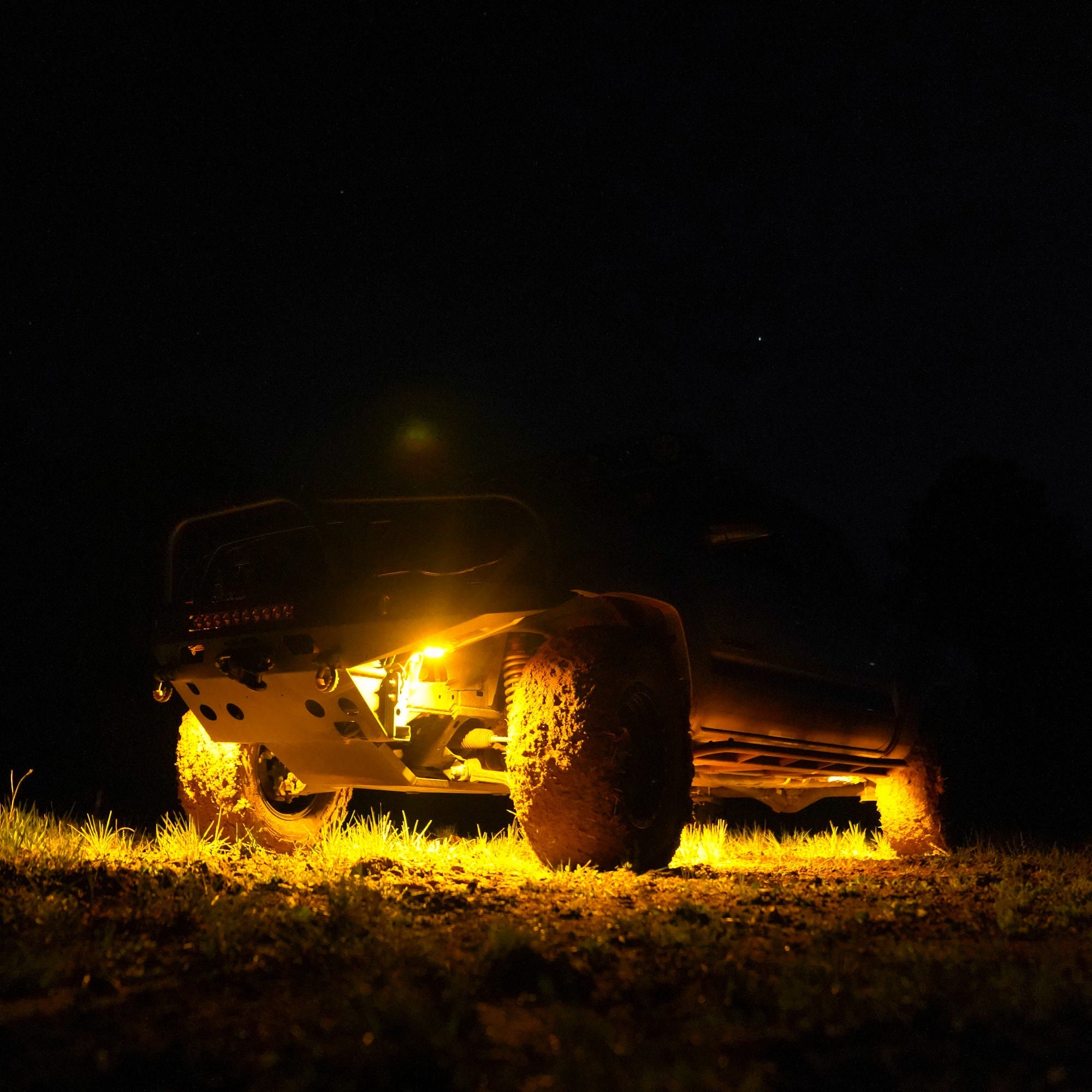 Cyclone V2 LED - Rock Light - 6-Light System - Amber - 5W Flood Beam - #91041