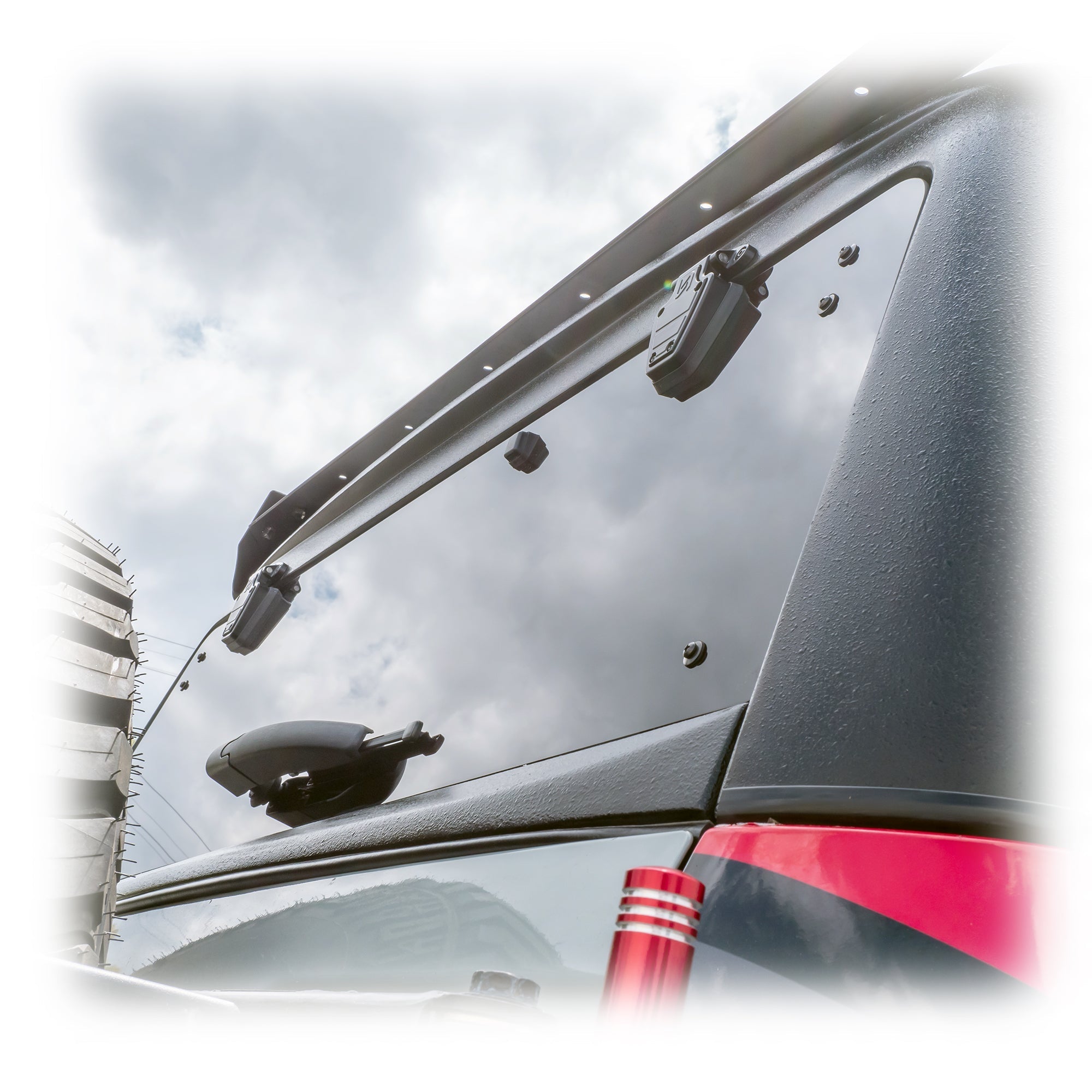 TR10 Bronco Hard Top Rear Window, Defroster & Wiper Assembly - Turn Offroad