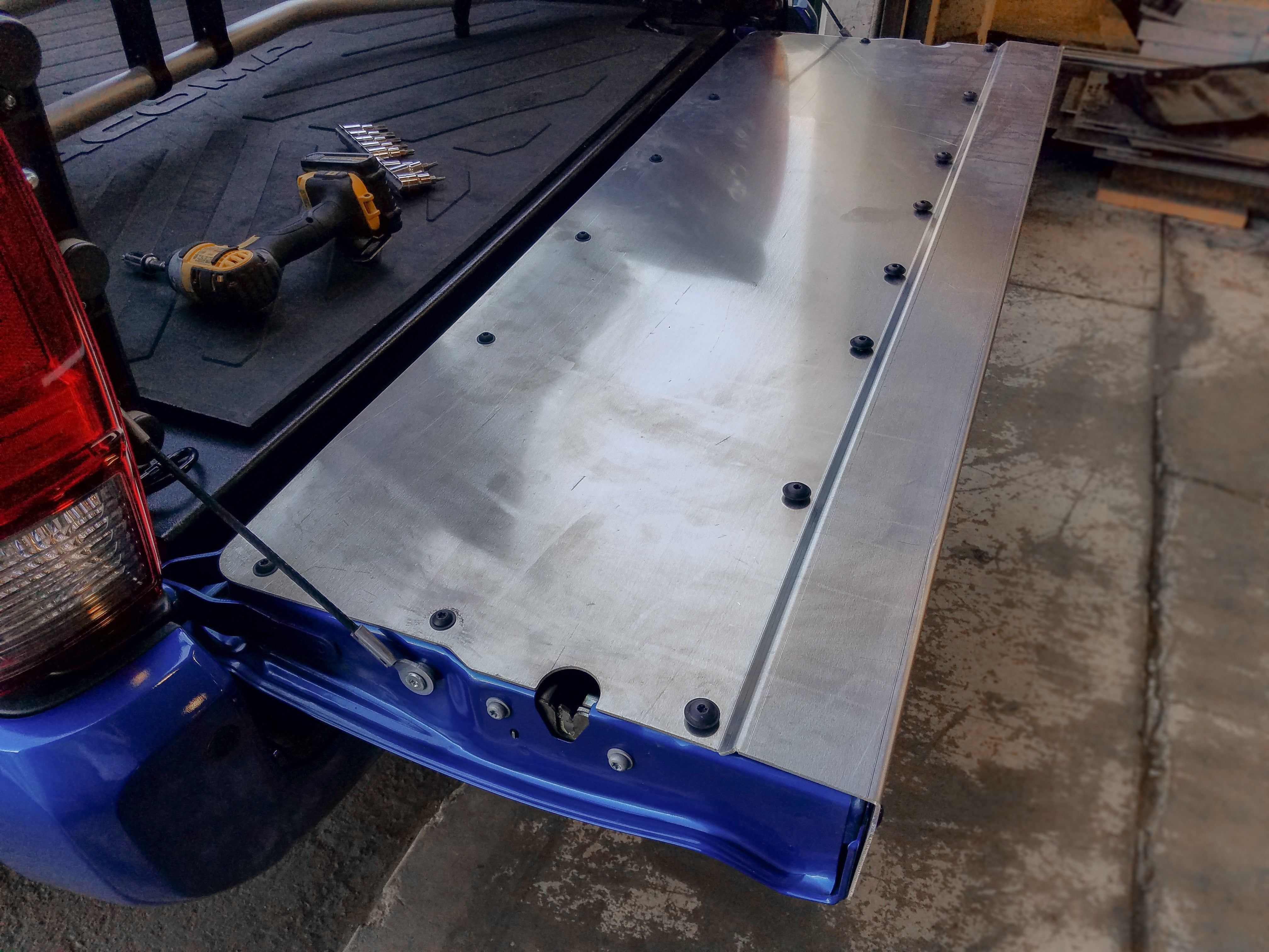 Relentless Off-Road - 2016-2023 Tacoma Tail Gate Reinforcement
