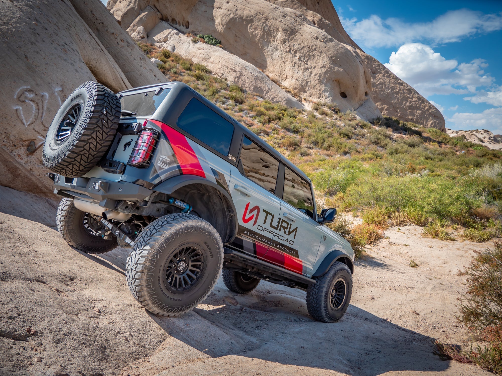 2021+ Ford Bronco Full Suspension Kit with Fox Race Series 3.0 Coilovers - Turn Offroad