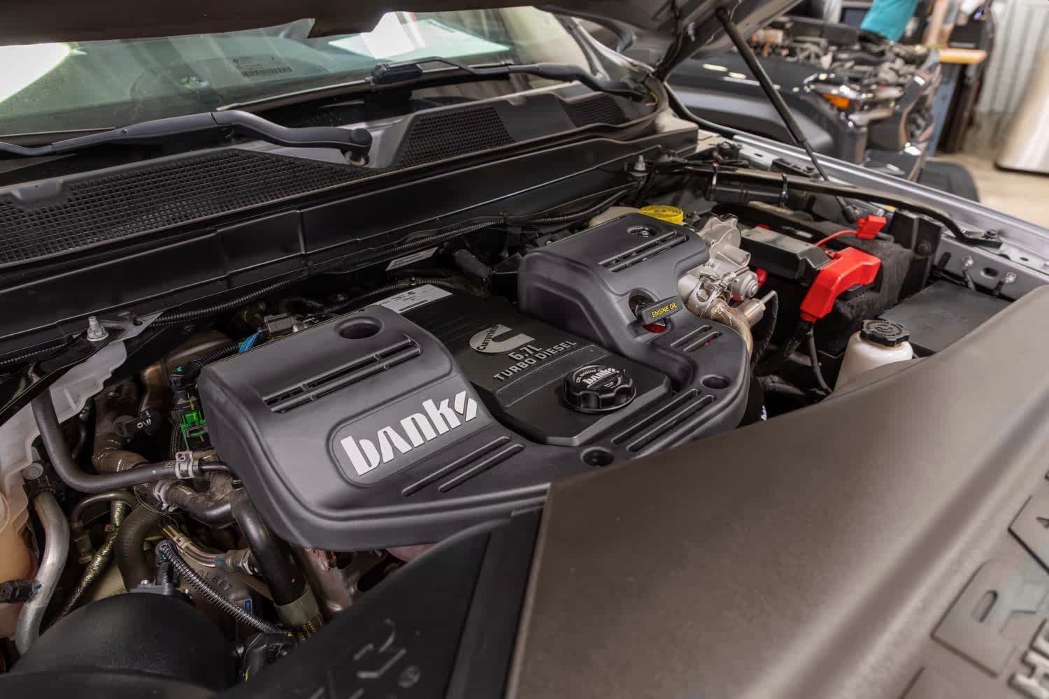 Banks Engine Cover with Revolver Billet Oil Cap