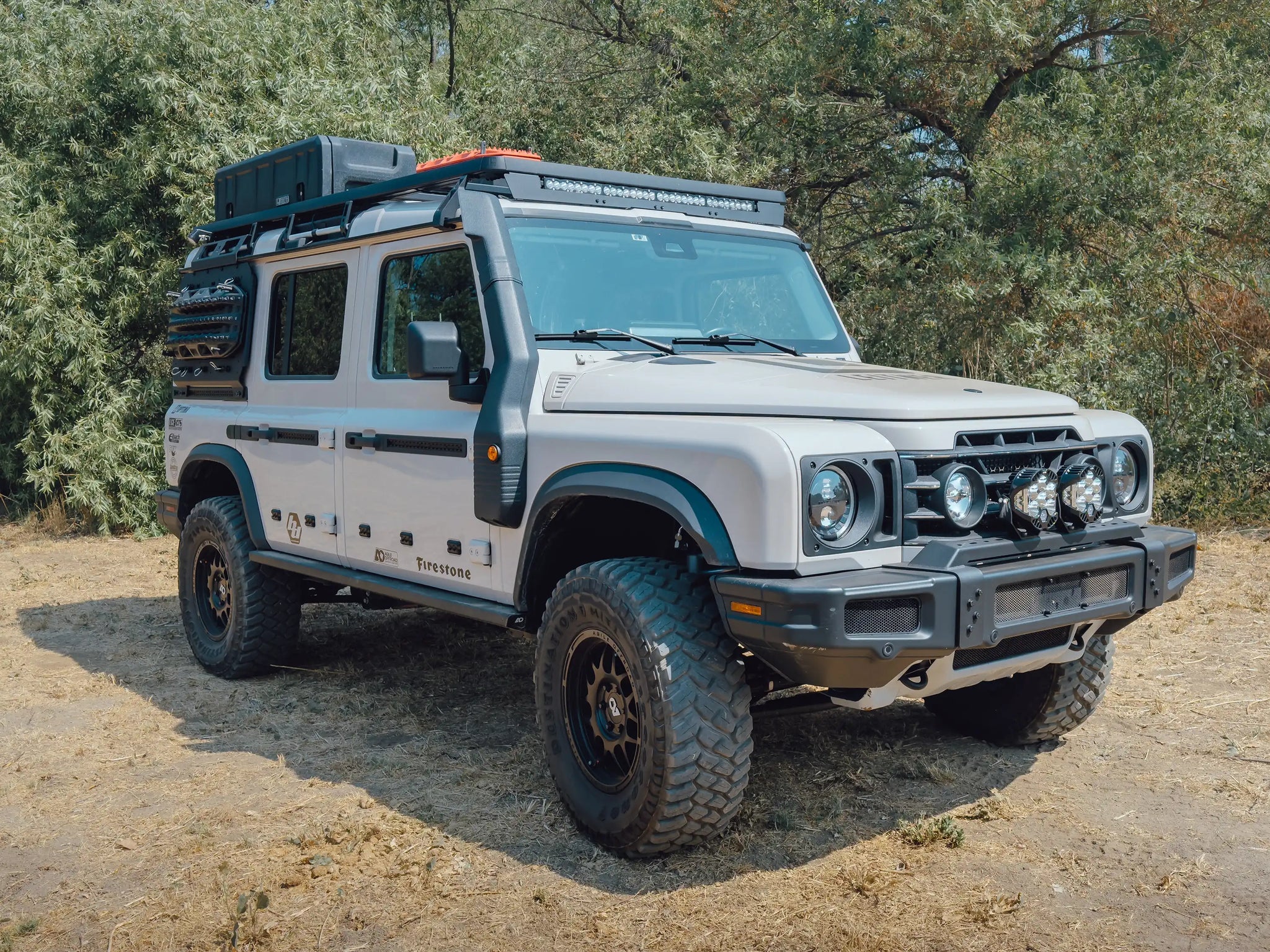 Leitner Designs | Grenadier ROOF Full Length Light Bar