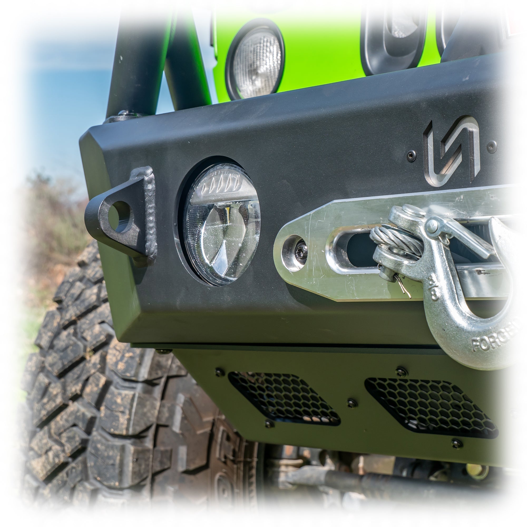 Jeep JK/JL/JT Front Bumper with Skid Plate & Recessed Winch Mount | 2007–2025 - Turn Offroad